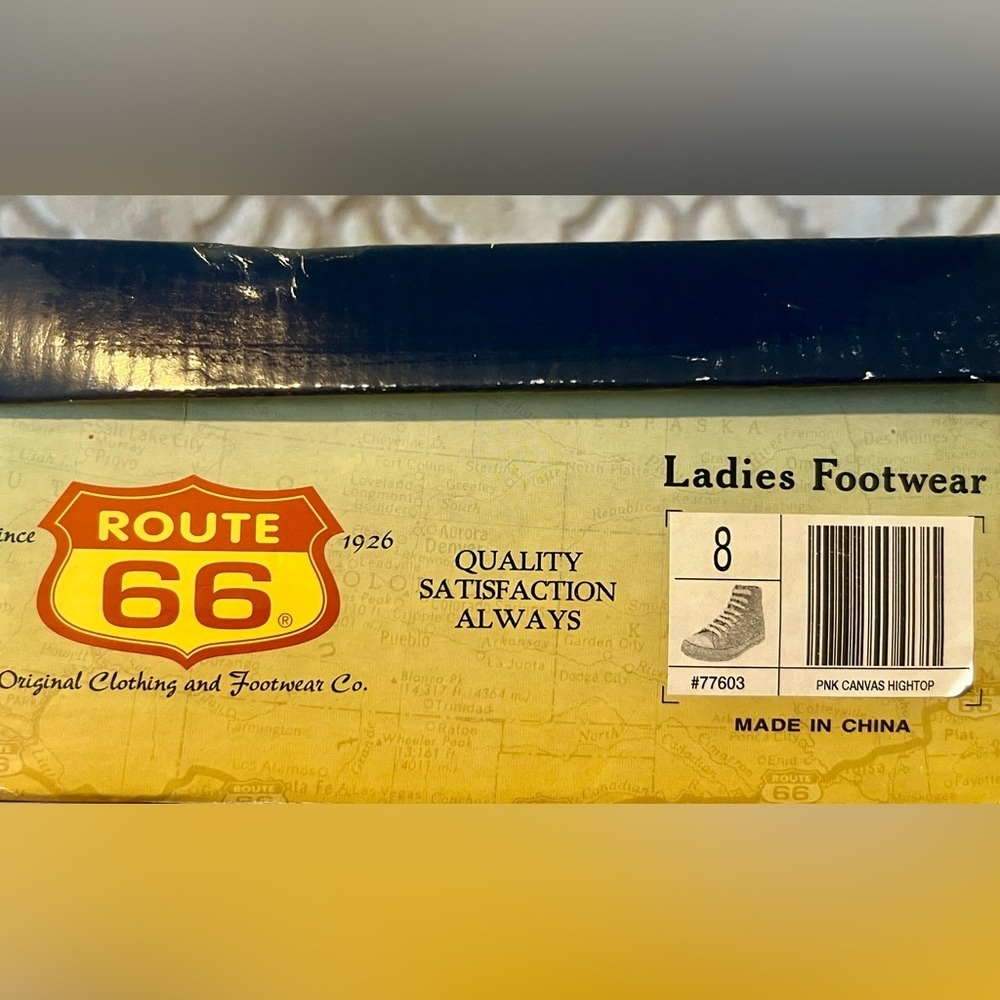 Route 66 Pink Canvas High Top Sneakers Women’s Sz 8 Floral Lining w/ Box - Picture 2 of 6